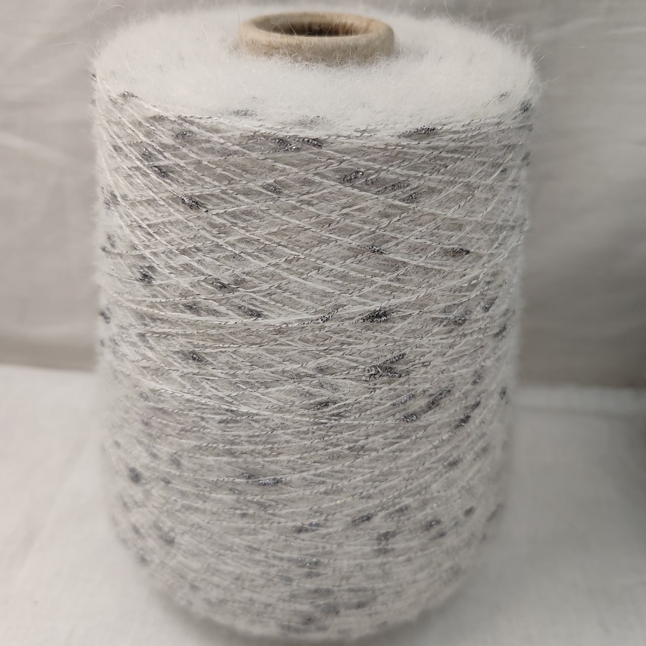 NUOVO YARN LOVELY белый-серебро